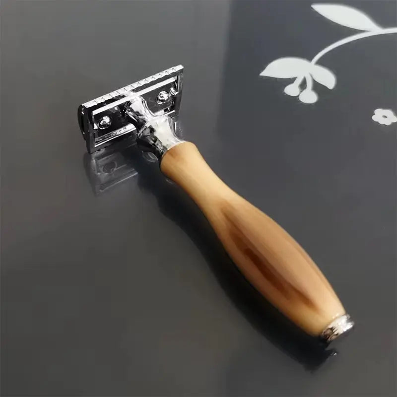 Double Edge Safety Razor for Men, with 10 Safety Razor Blades, Reusable Travel Essentials Men Razor